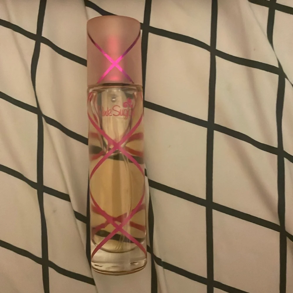 Pink sugar - Picture 1 of 1